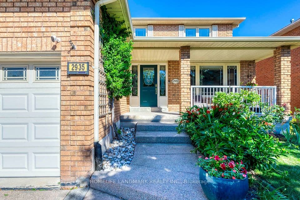 2935 Kingsway Drive, Oakville, ON L6J 6R8 – photo 3