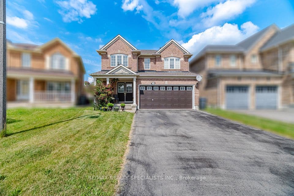 32 Magnificent Court, Brampton, ON L6P 2T2 – photo 2