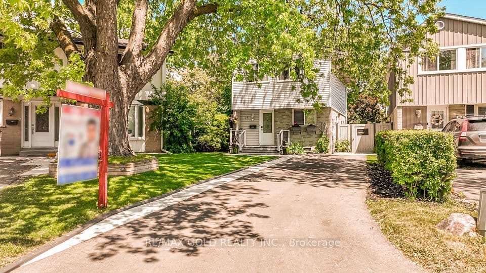 15 Jackman Drive, Brampton, ON L6S 2L7 – main photo