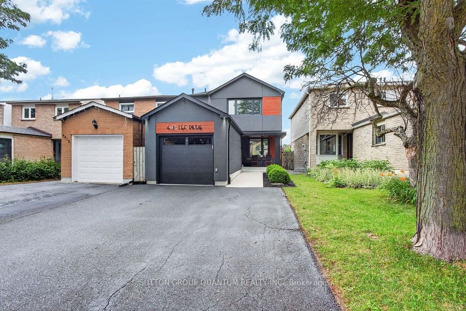 4413 Lee Drive, Mississauga, ON L4W 4A9 – main photo