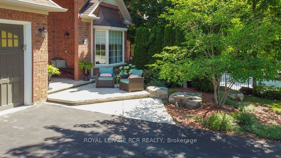 7 Putney Road, Caledon, ON L7C 1R4 – photo 2