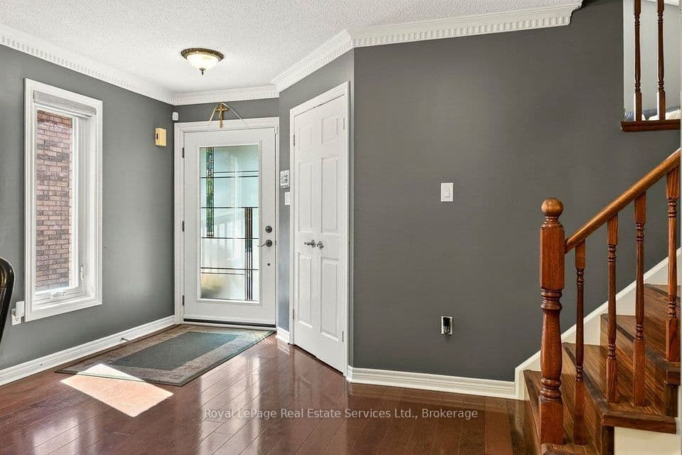 2054 Westmount Drive, Oakville, ON L6M 3P2 – photo 3
