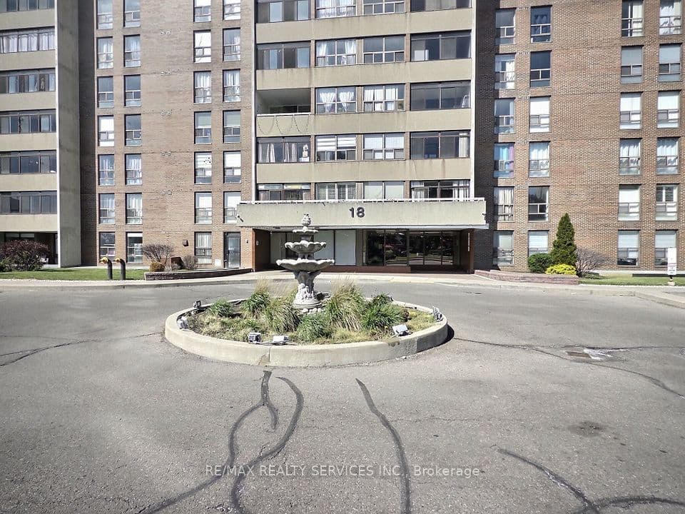 18 Knightsbridge Road 1812, Brampton, ON L6T 3X5 – photo 2