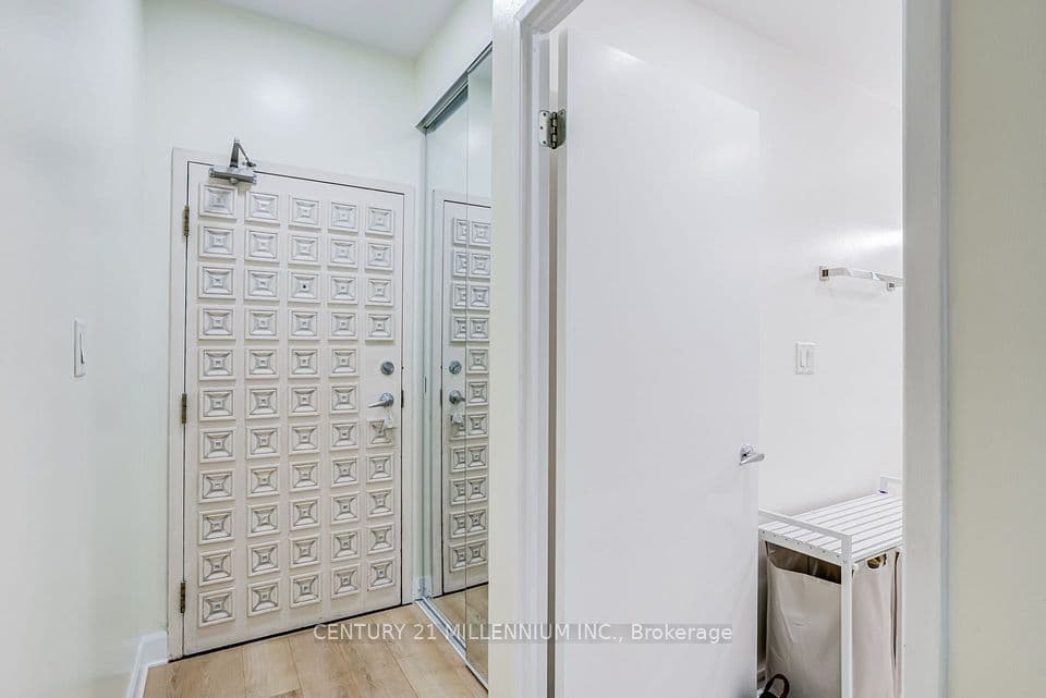 88 Palace Pier Court 506, Toronto, ON M8V 4C2 – photo 3
