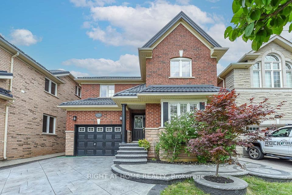 696 Caldwell Crescent, Milton, ON L9T 0H6 – photo 2