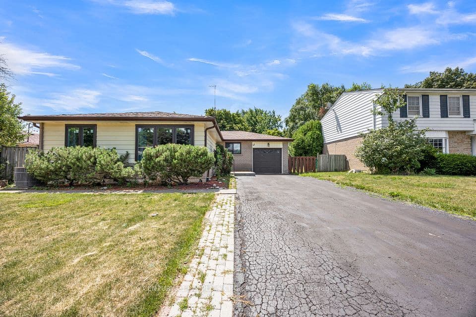 53 Brookland Drive W, Brampton, ON L6T 2M7 – photo 2