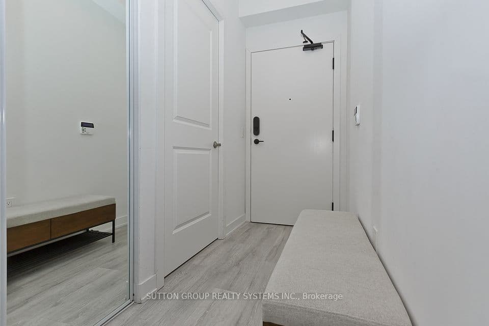 4655 Metcalfe Avenue 1409, Mississauga, ON L5M 0Z7 – photo 2