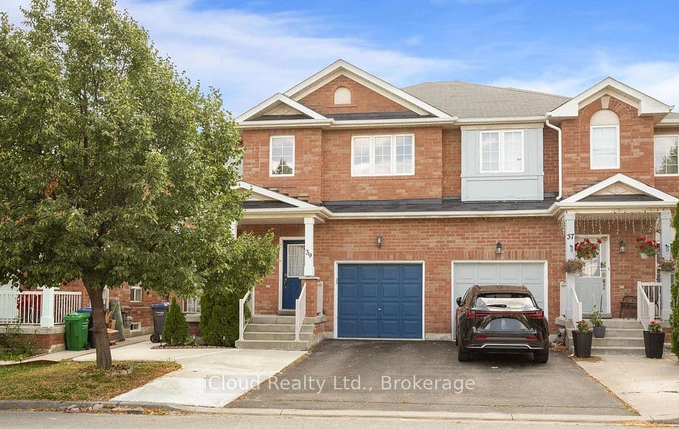 39 Flurry Circle, Brampton, ON L6X 0S7 – main photo