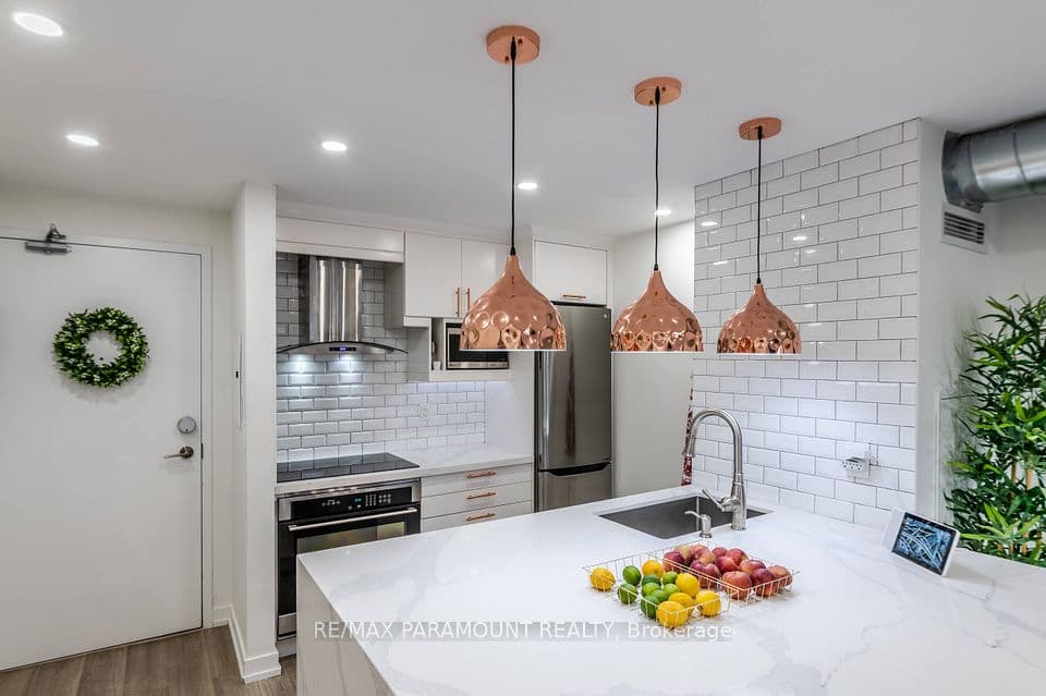 1410 Dupont Road 315, Toronto, ON M6H 0B6 – main photo