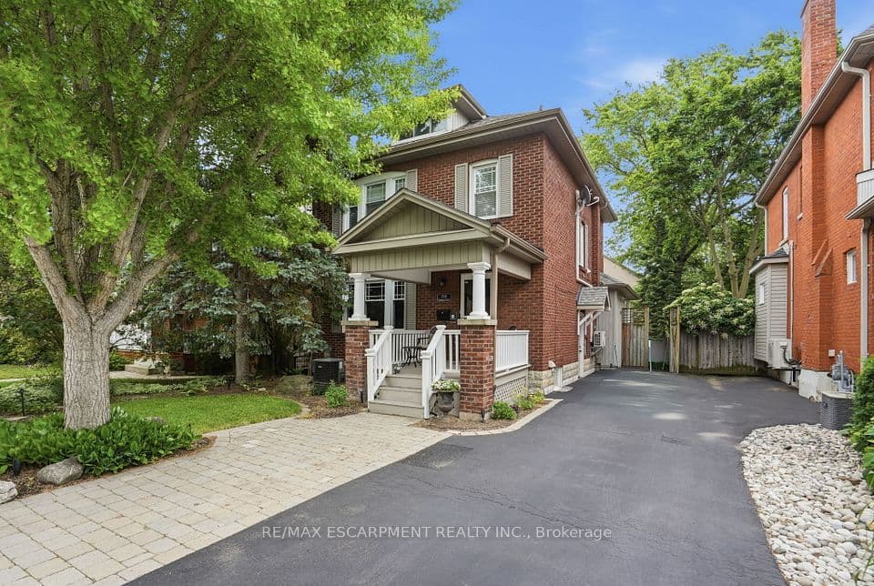2116 Caroline Street, Burlington, ON L7R 1L8 – photo 2