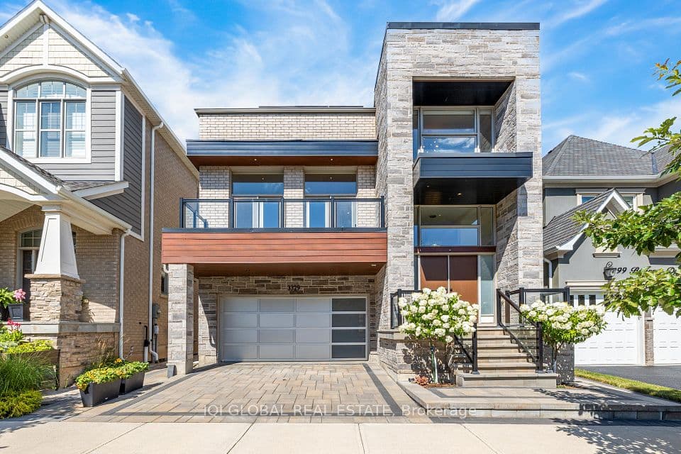 3329 Merion Gardens, Oakville, ON L6M 5K9 – main photo