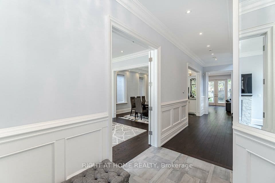 35 Burnelm Drive, Toronto, ON M9B 4N2 – photo 3