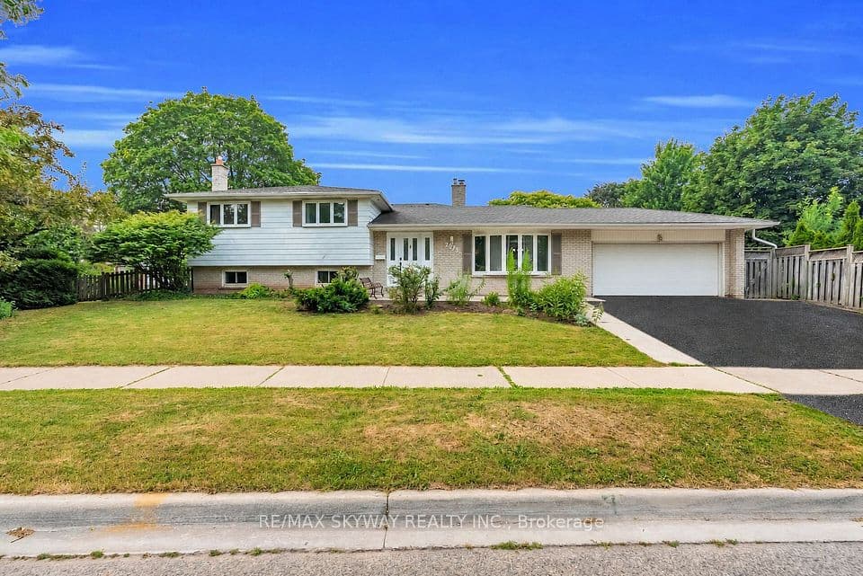 2673 Thorn Lodge Drive, Mississauga, ON L5K 1L1 – main photo