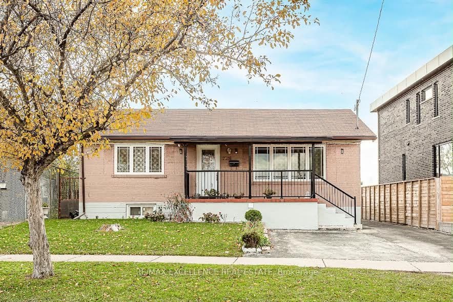 7208 Hermitage Road, Mississauga, ON L4T 2S4 – main photo