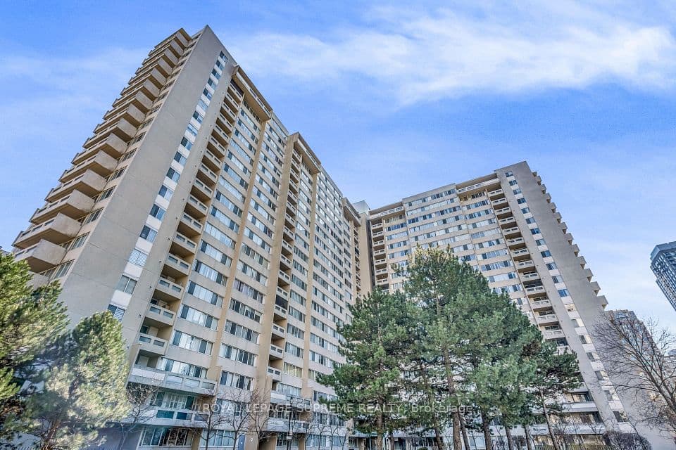 3590 Kaneff Crescent 1907, Mississauga, ON L5A 3X3 – main photo