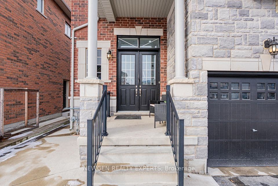 17 Monarch Drive, Halton Hills, ON L7G 0H9 – photo 3