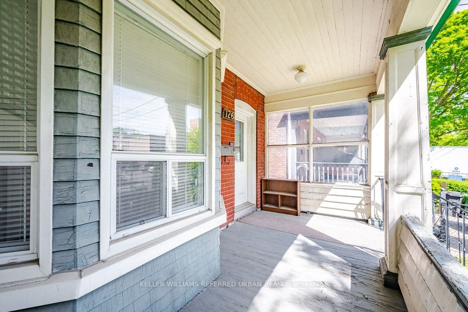 126 Close Avenue, Toronto, ON M6K 2V5 – photo 3