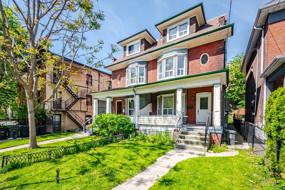 126 Close Avenue, Toronto, ON M6K 2V5 – photo 2