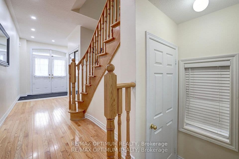 21 Saint Eugene Street, Brampton, ON L6Y 0N5 – photo 3