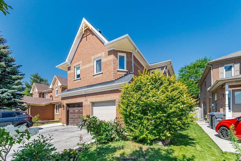 8 Pressed Brick Drive, Brampton, ON L6V 4K8 – photo 3