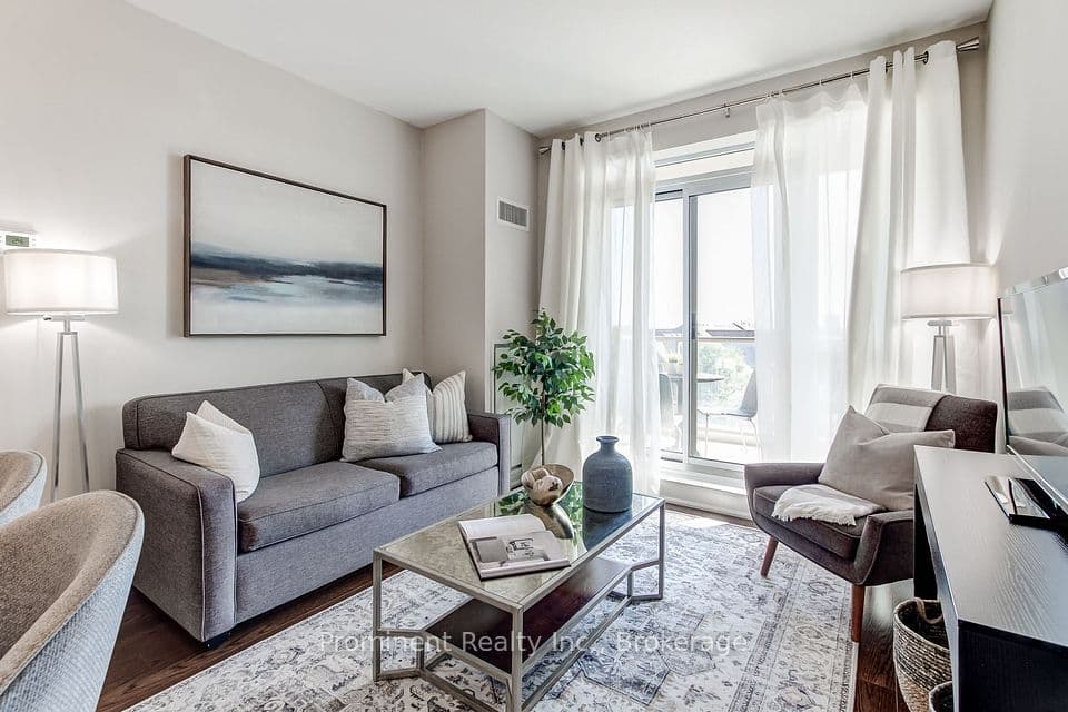 2470 Prince Michael Drive 414, Oakville, ON L6H 0G9 – photo 2