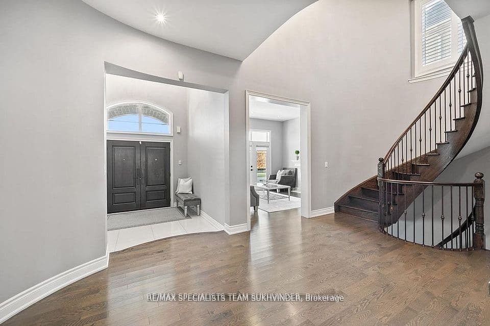 34 Burlwood Road, Brampton, ON L6P 4E8 – photo 3