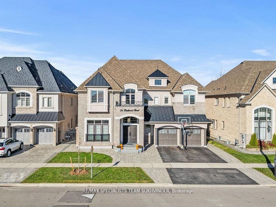 34 Burlwood Road, Brampton, ON L6P 4E8 – main photo
