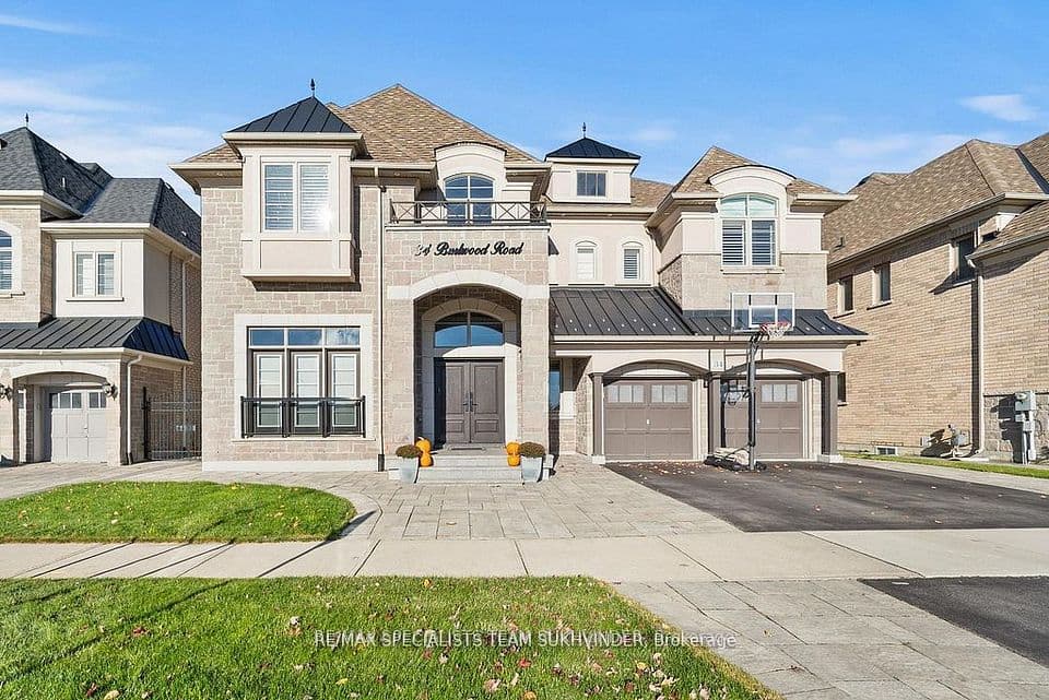 34 Burlwood Road, Brampton, ON L6P 4E8 – photo 2