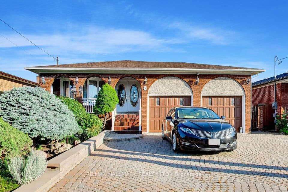 5 Byworth Boulevard, Toronto, ON M9R 1W7 – main photo