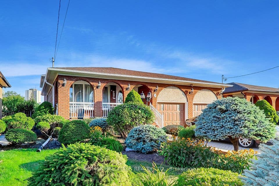 5 Byworth Boulevard, Toronto, ON M9R 1W7 – photo 2