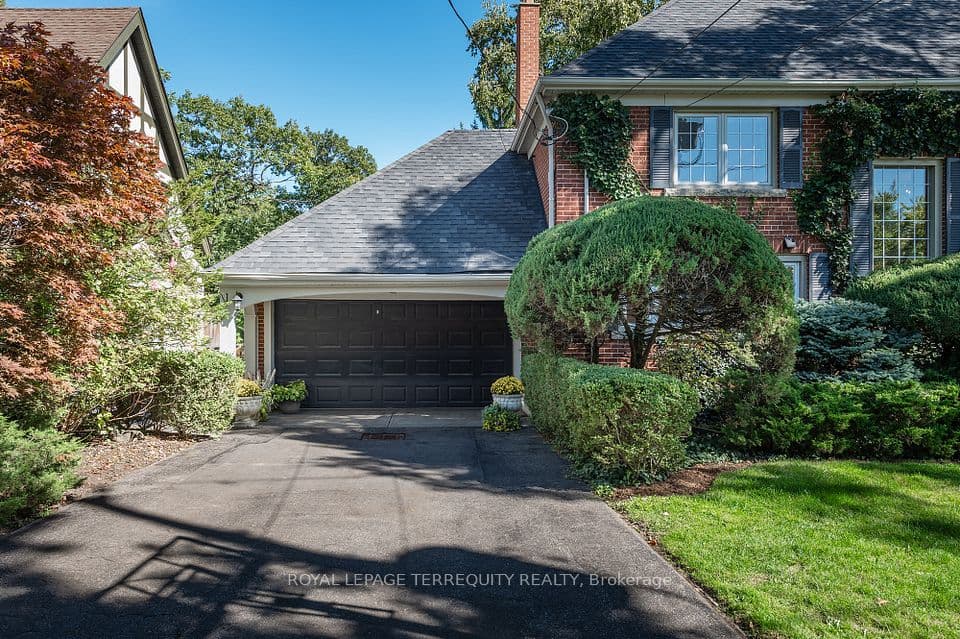 223 Riverside Drive, Toronto, ON M6S 4A8 – photo 3