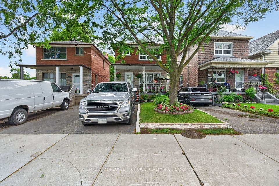 750 Jane Street, Toronto, ON M6N 4B2 – main photo