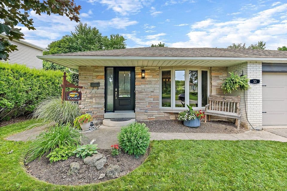33 Fagan Drive, Halton Hills, ON L7G 4P4 – photo 3
