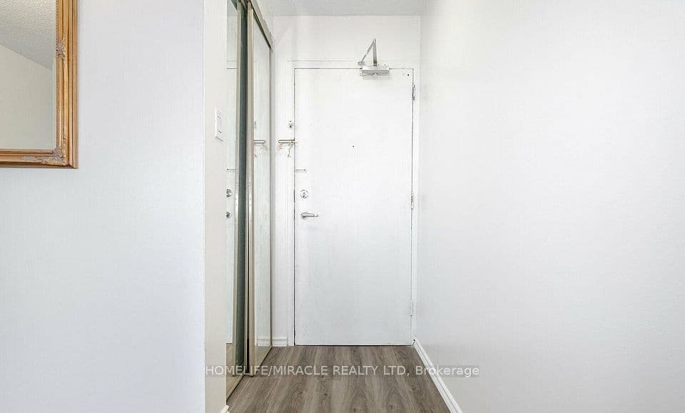 4673 Jane Street 517, Toronto, ON M3N 2L1 – photo 3
