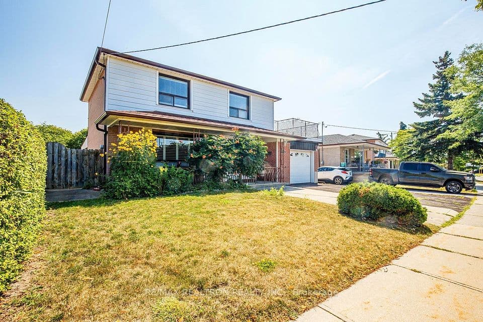 115 Hullmar Drive, Toronto, ON M3N 2E5 – photo 3