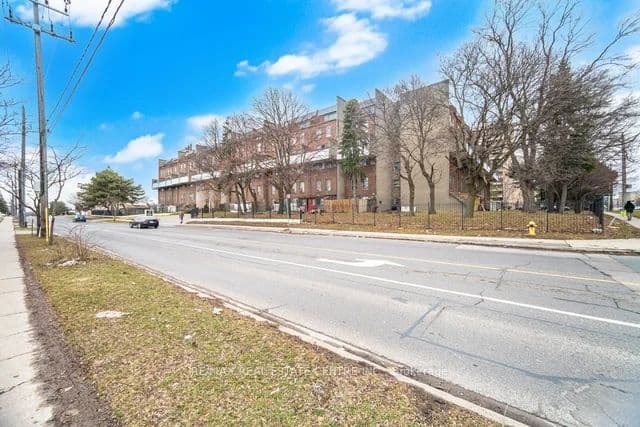 10 Eddystone Avenue 255, Toronto, ON M3N 2T2 – photo 2