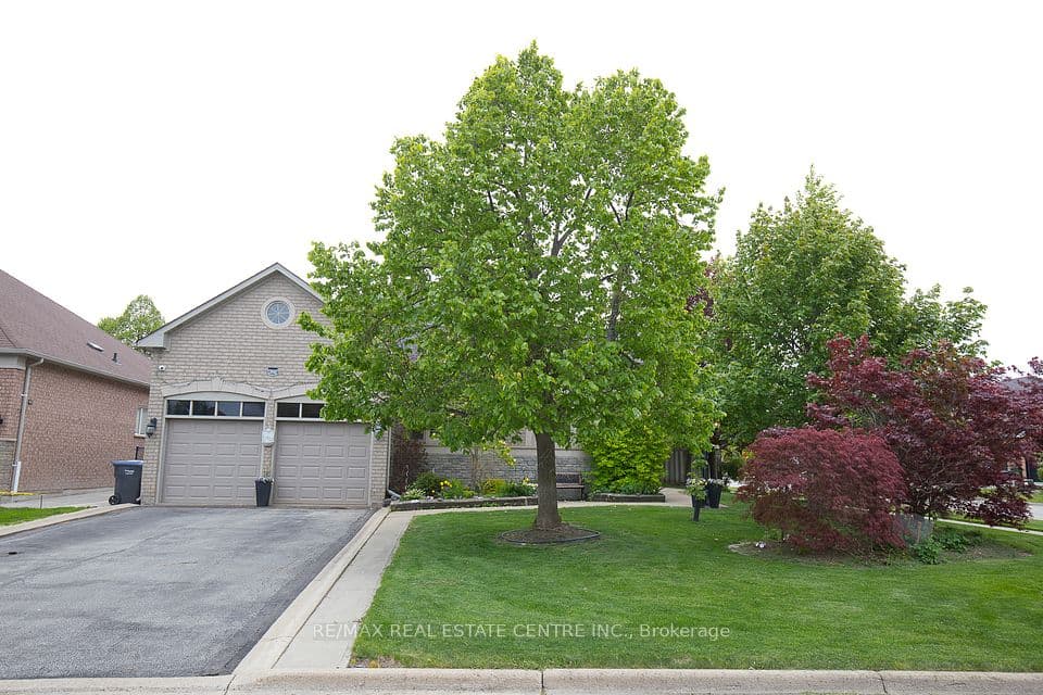 1 Kirkwood Crescent, Caledon, ON L7C 1A5 – photo 2