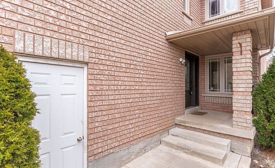 3744 Althorpe Circle, Mississauga, ON L5N 7G4 – photo 3