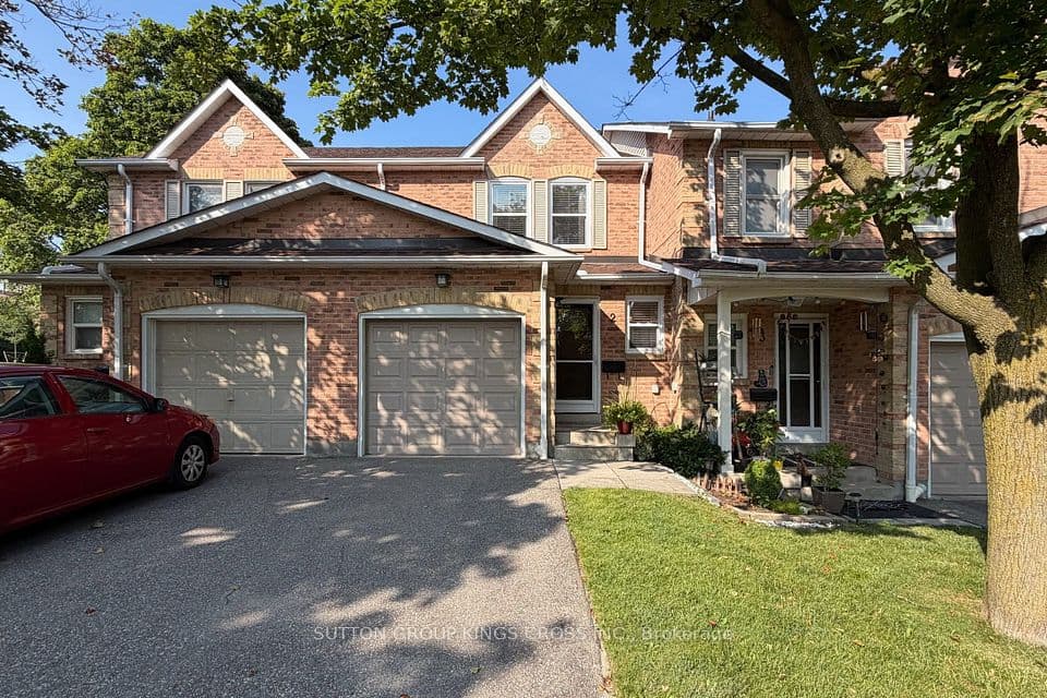 2575 Parmeer Drive 2, Mississauga, ON L5C 2Y3 – main photo