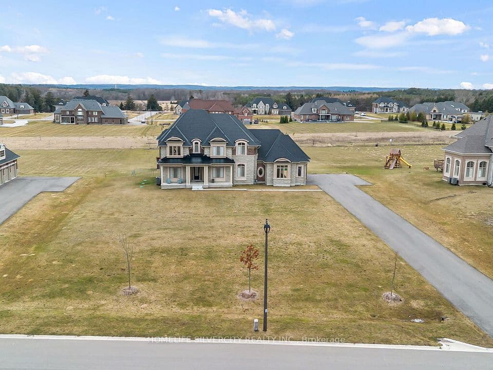 255 Amos Drive, Caledon, ON L7E 4L7 – main photo