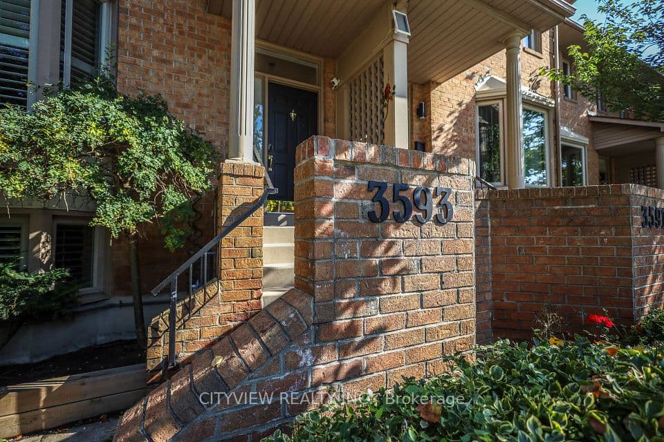 3593 Kariya Drive, Mississauga, ON L5B 3J2 – photo 2