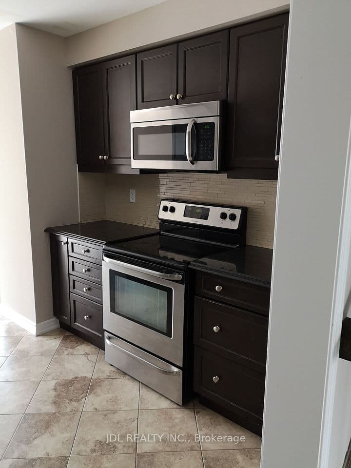 290 Ellen Davidson Drive, Oakville, ON L6M 0V5 – photo 3