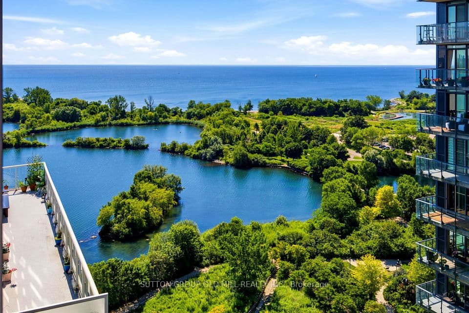 110 Marine Parade Drive LPH04, Toronto, ON M8V 0B6 – main photo