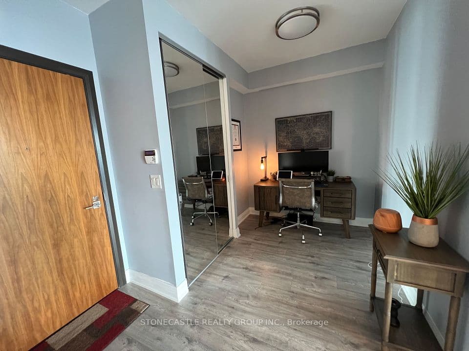 36 Park Lawn Road 2401, Toronto, ON M8V 0E5 – photo 2