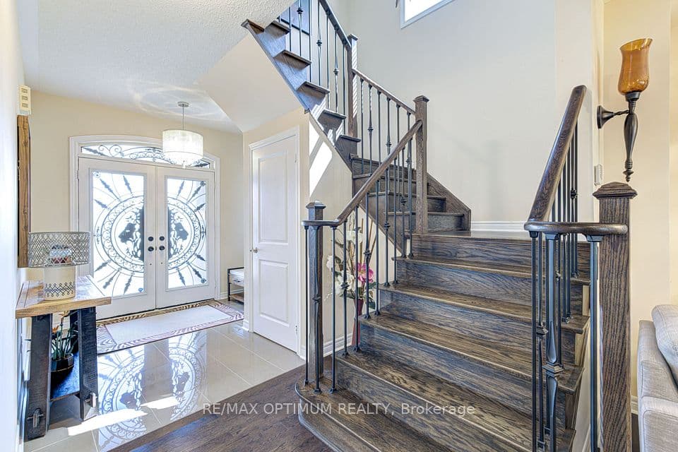 274 Buick Boulevard, Brampton, ON L7A 4L8 – photo 3
