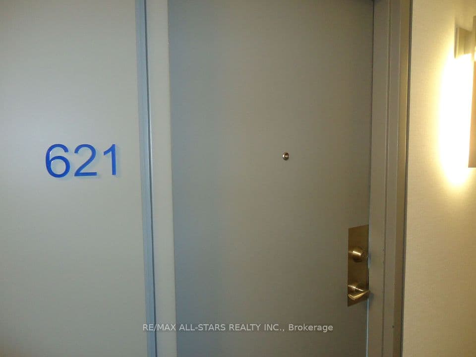 250 Manitoba Street 621, Toronto, ON M8Y 4G8 – photo 3