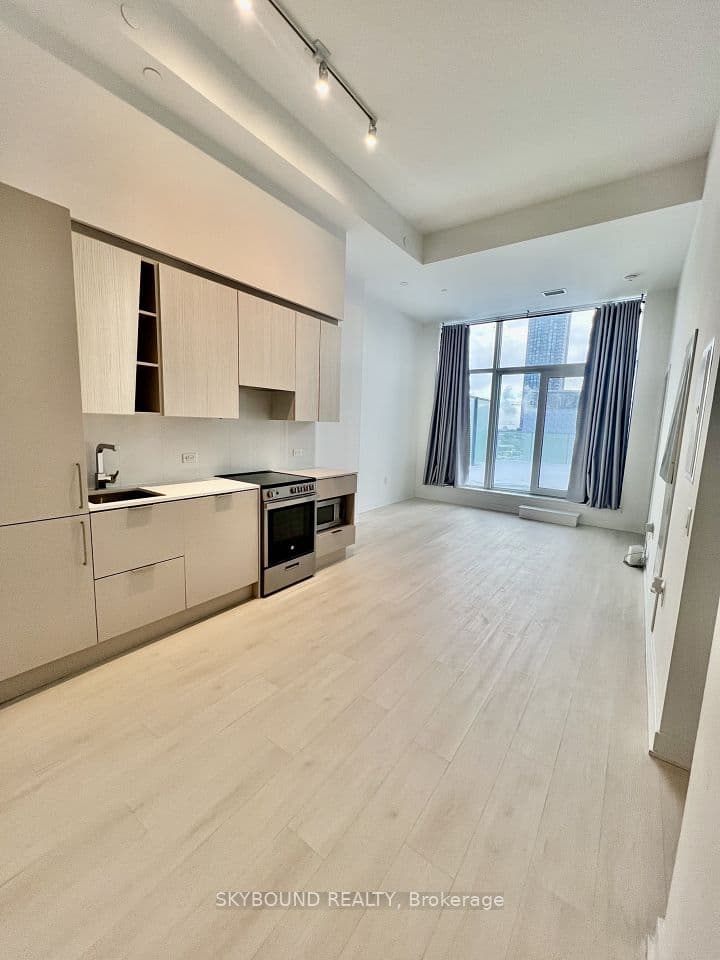 3900 Confederation Parkway 529, Mississauga, ON L5B 0K7 – main photo