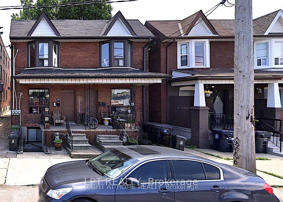 21 Paton Road, Toronto, ON M6H 1R7 – main photo