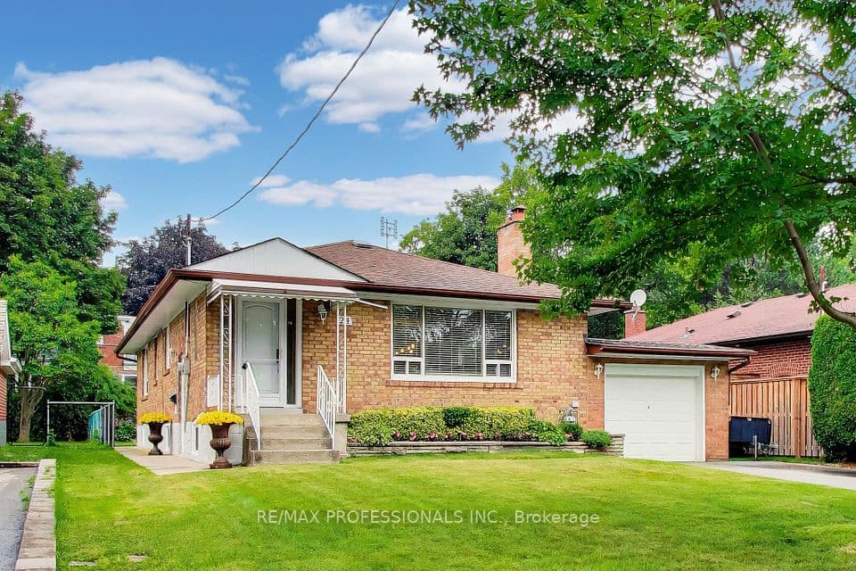 24 Beaverbrook Avenue, Toronto, ON M9B 2M9 – photo 3