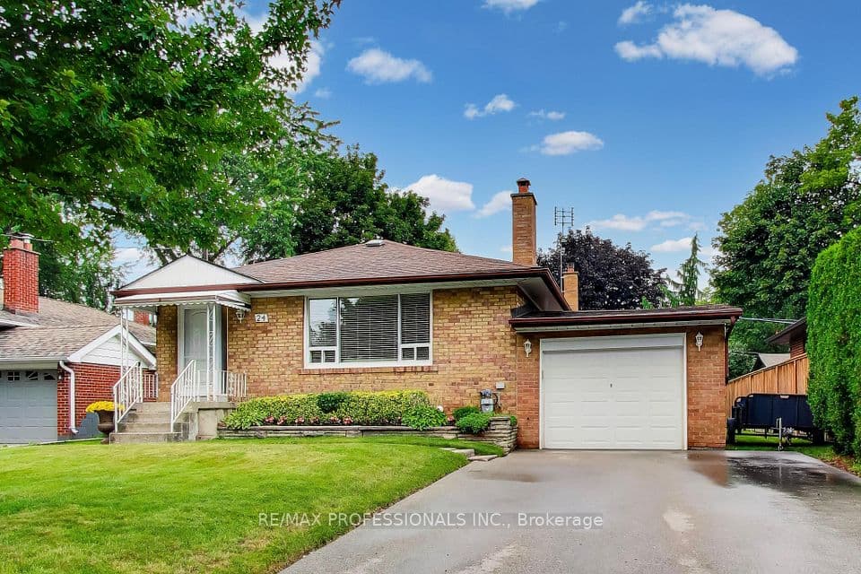 24 Beaverbrook Avenue, Toronto, ON M9B 2M9 – photo 2